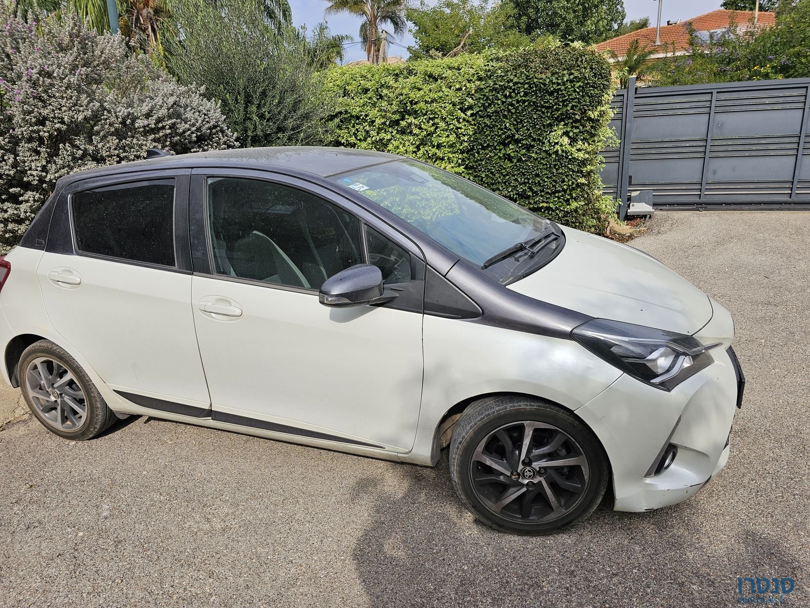 2019' Toyota Yaris טויוטה יאריס photo #1