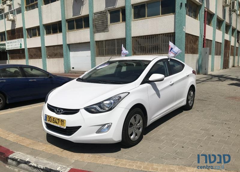 2012' Hyundai i35 photo #1