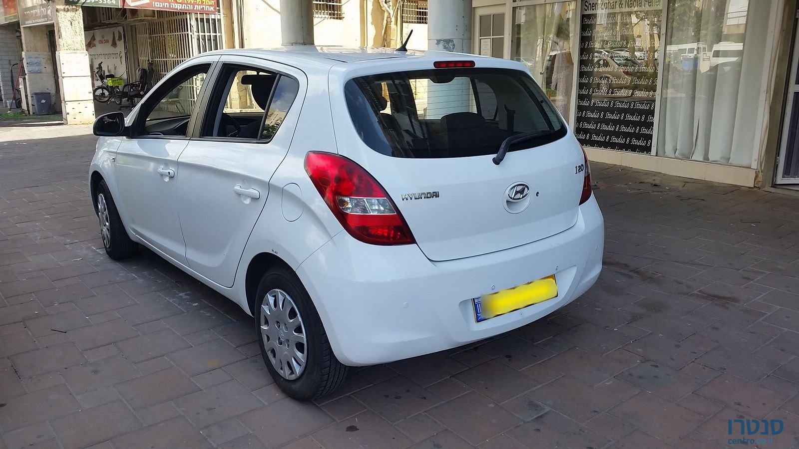 2011' Hyundai i20 יונדאי photo #3