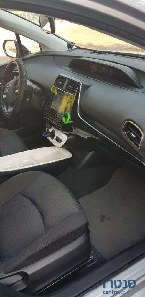 2016' Toyota Prius טויוטה פריוס photo #4