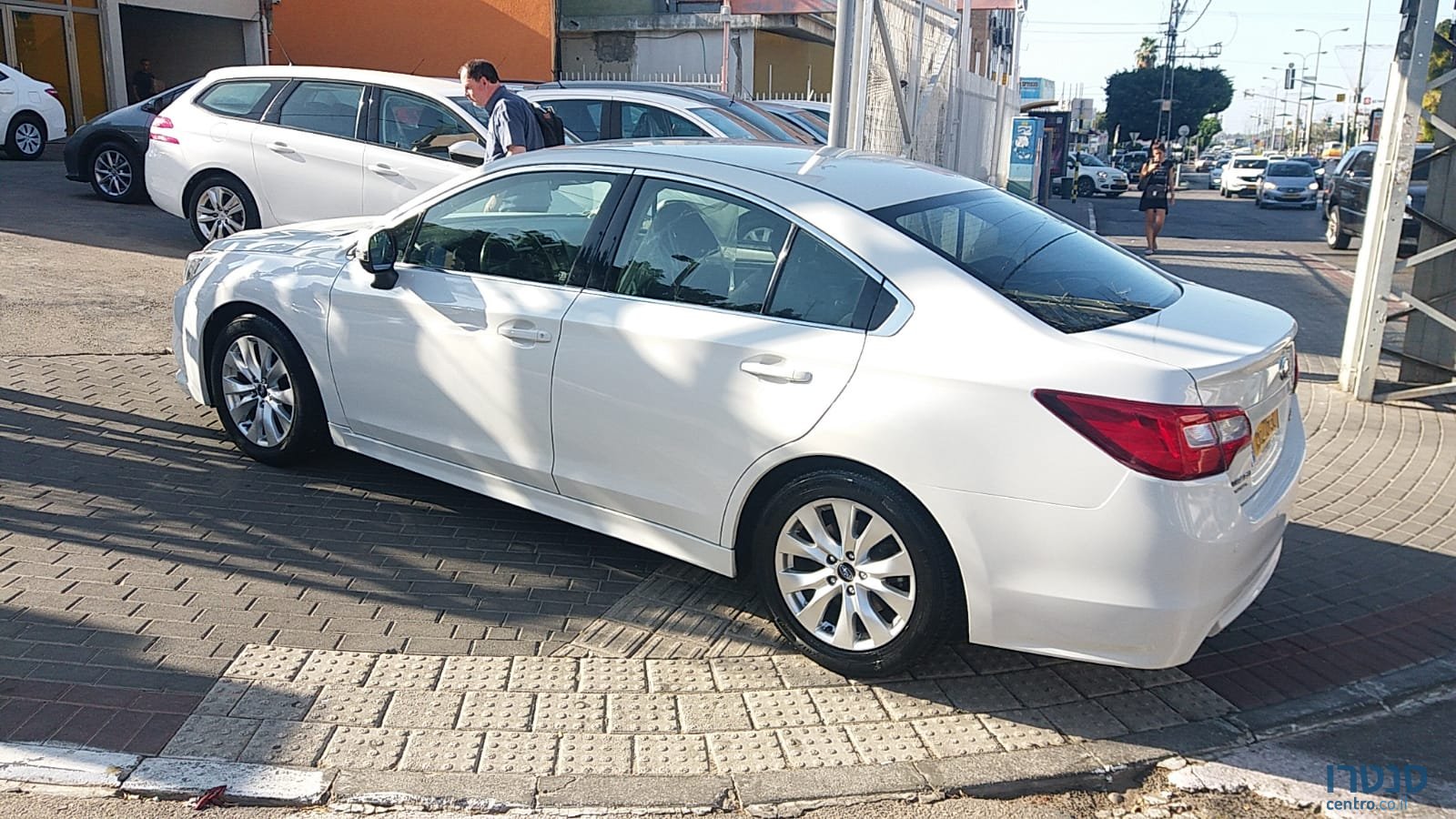 2015' Subaru B4 photo #3