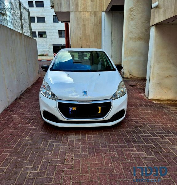 2016' Peugeot 208 פיג'ו photo #4