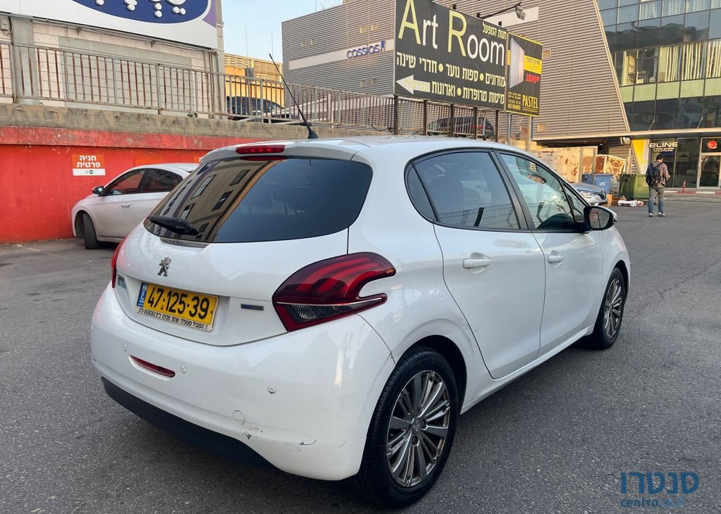 2016' Peugeot 208 פיג'ו photo #4