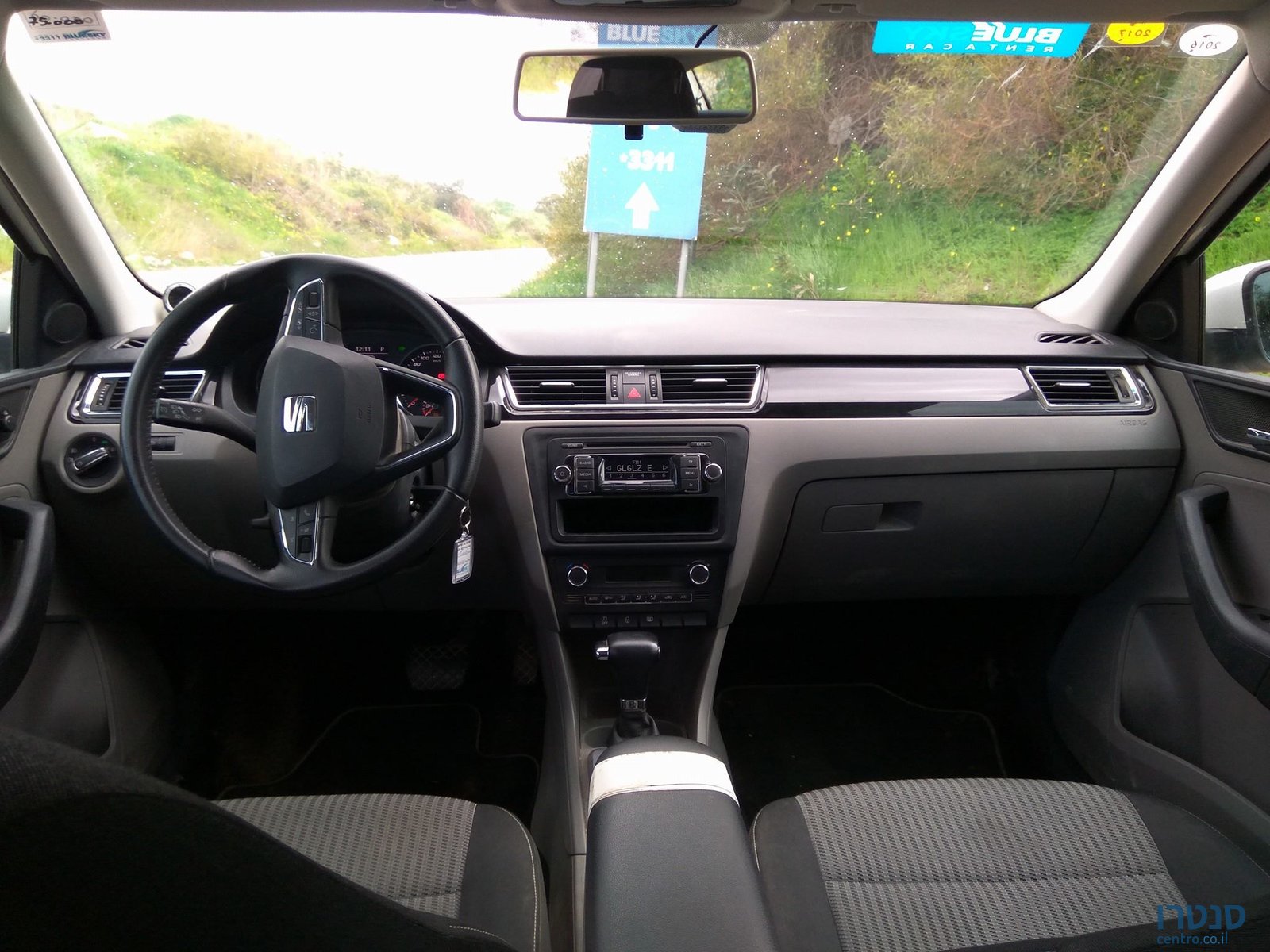 2014' SEAT Toledo photo #1