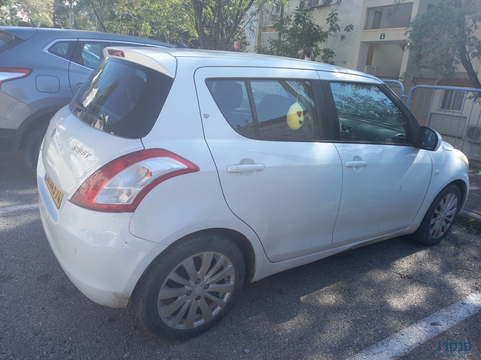 2011' Suzuki Swift סוזוקי סוויפט photo #1