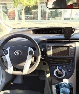 2011' Toyota Prius טויוטה פריוס photo #3