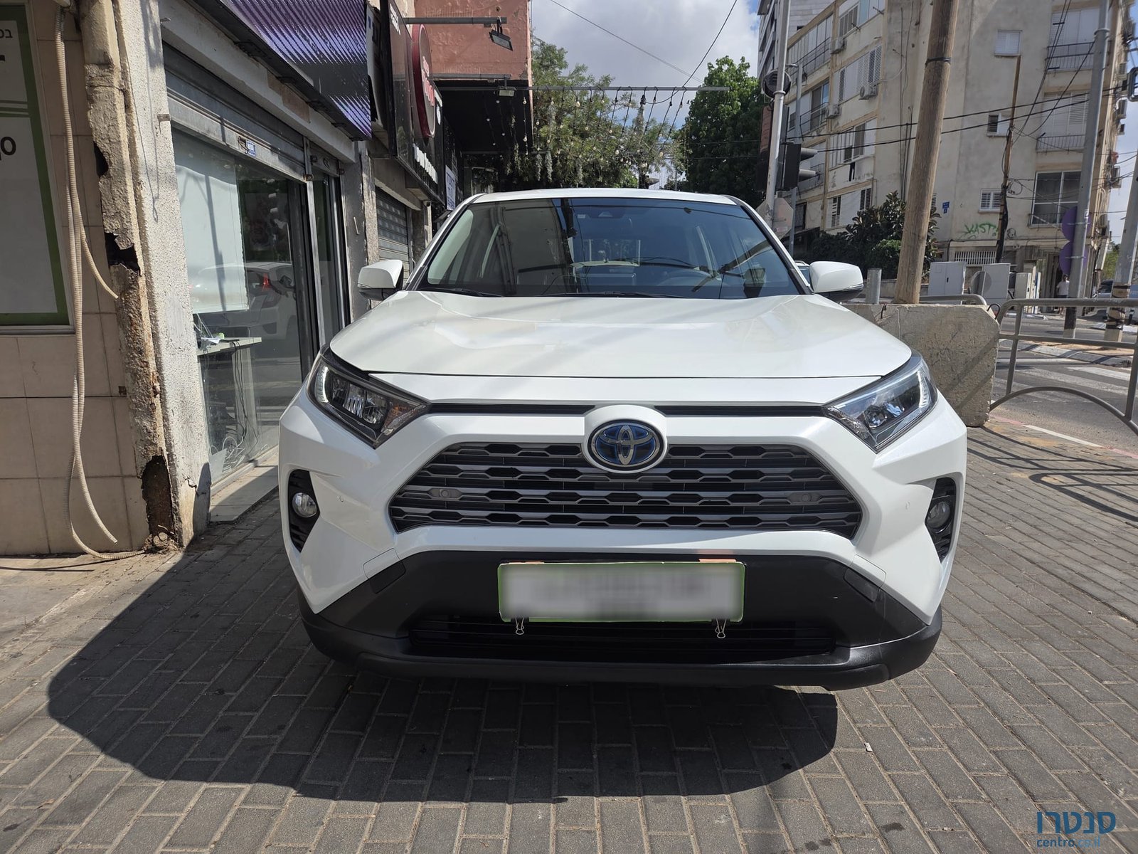 2019' Toyota RAV4 photo #3