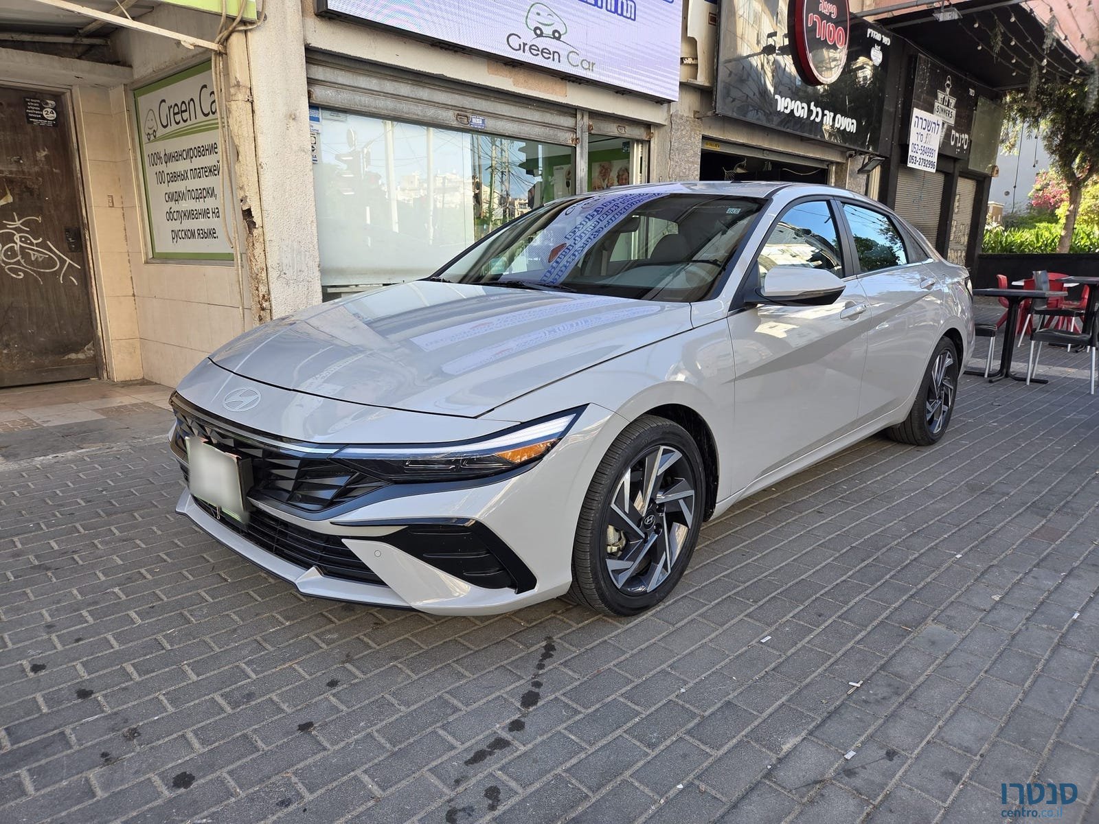 2025' Hyundai Elantra photo #2