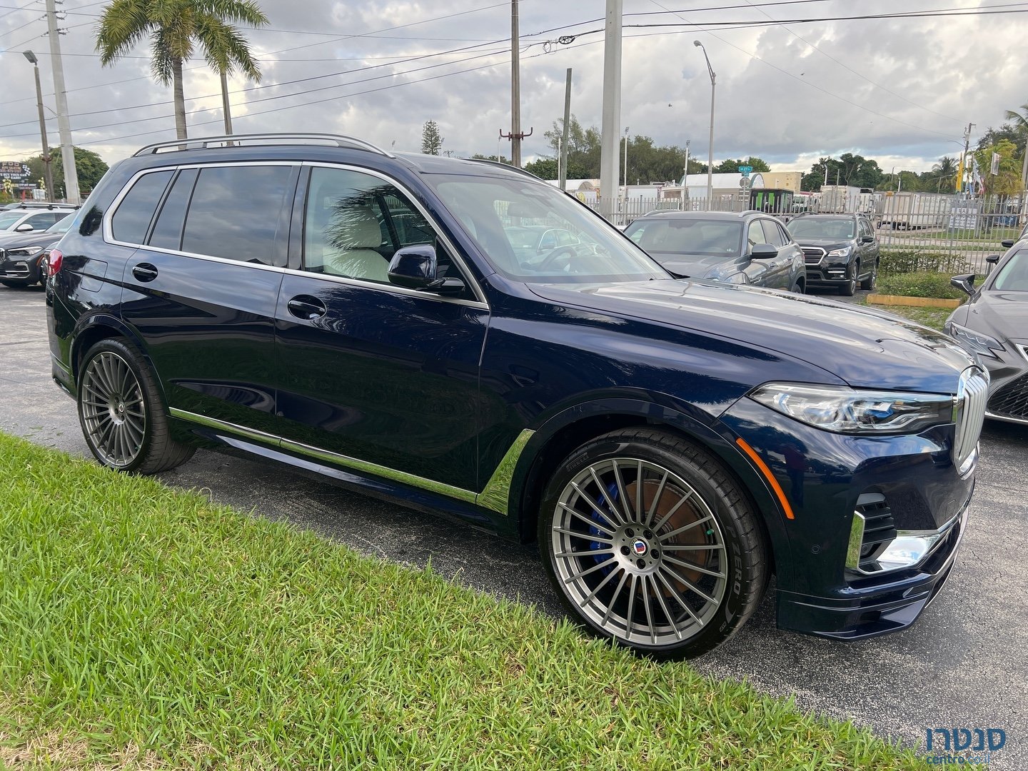 2022' BMW X7 photo #2