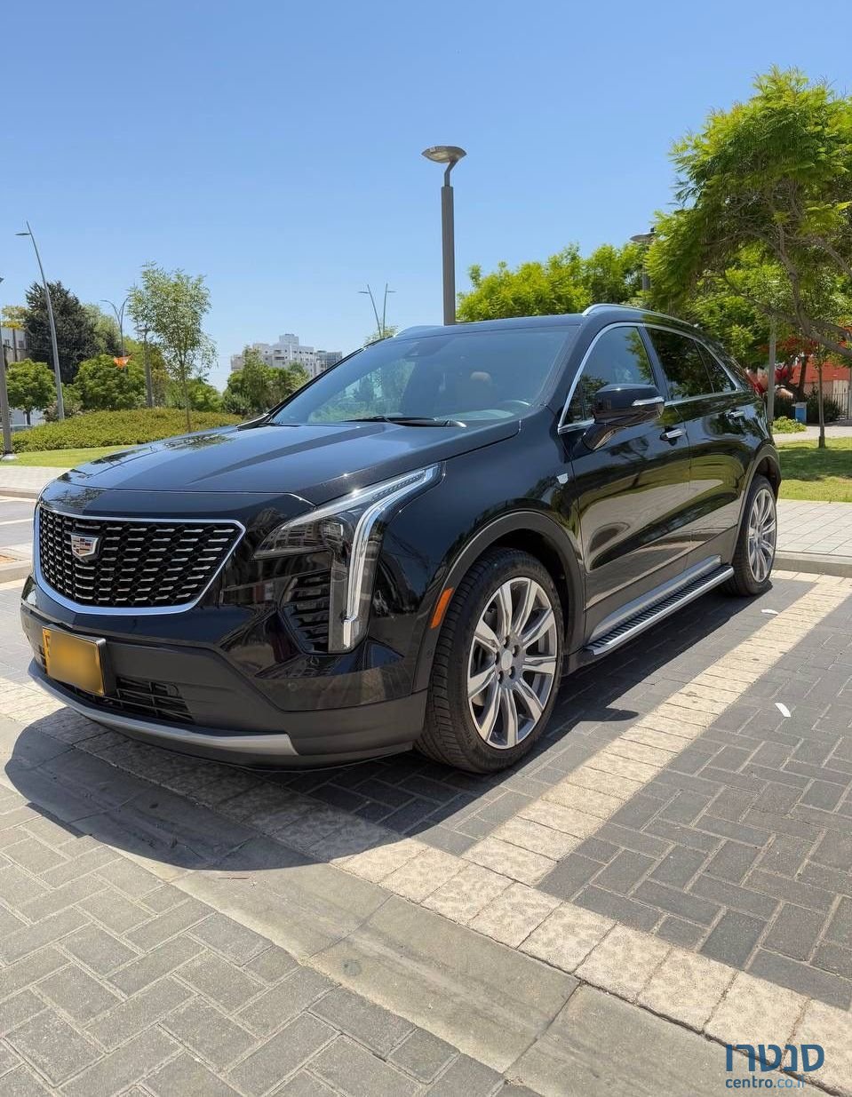 2022' Cadillac XT4 קאדילק photo #1