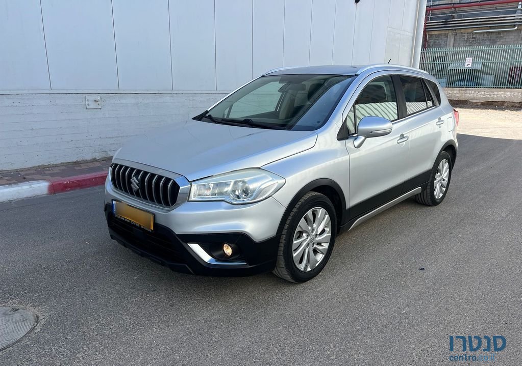 2019' Suzuki SX4 סוזוקי קרוסאובר photo #1