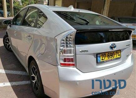 2011' Toyota Prius טויוטה פריוס photo #1