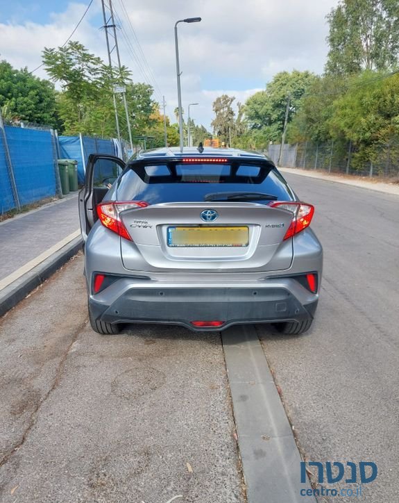 2018' Toyota C-HR טויוטה photo #1