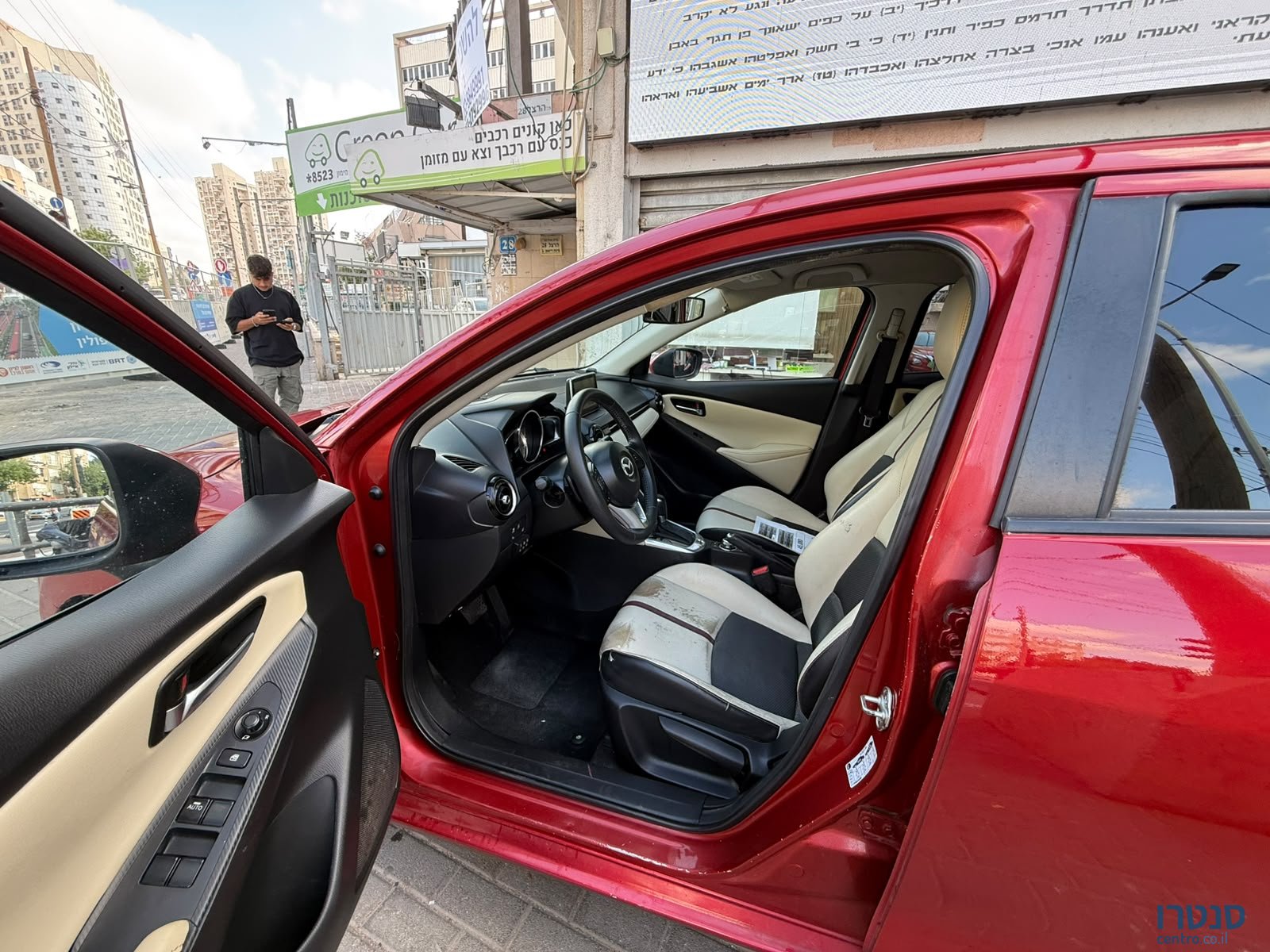 2015' Mazda 2 photo #3