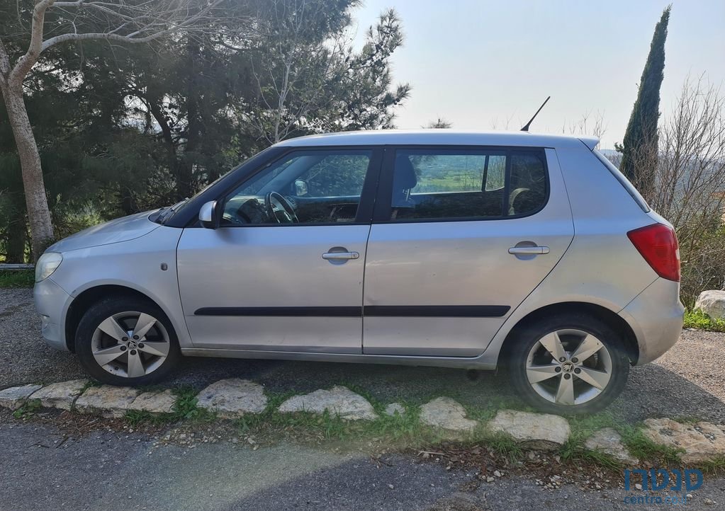 2014' Skoda Fabia סקודה פאביה photo #3