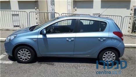 2009' Hyundai i20 photo #3