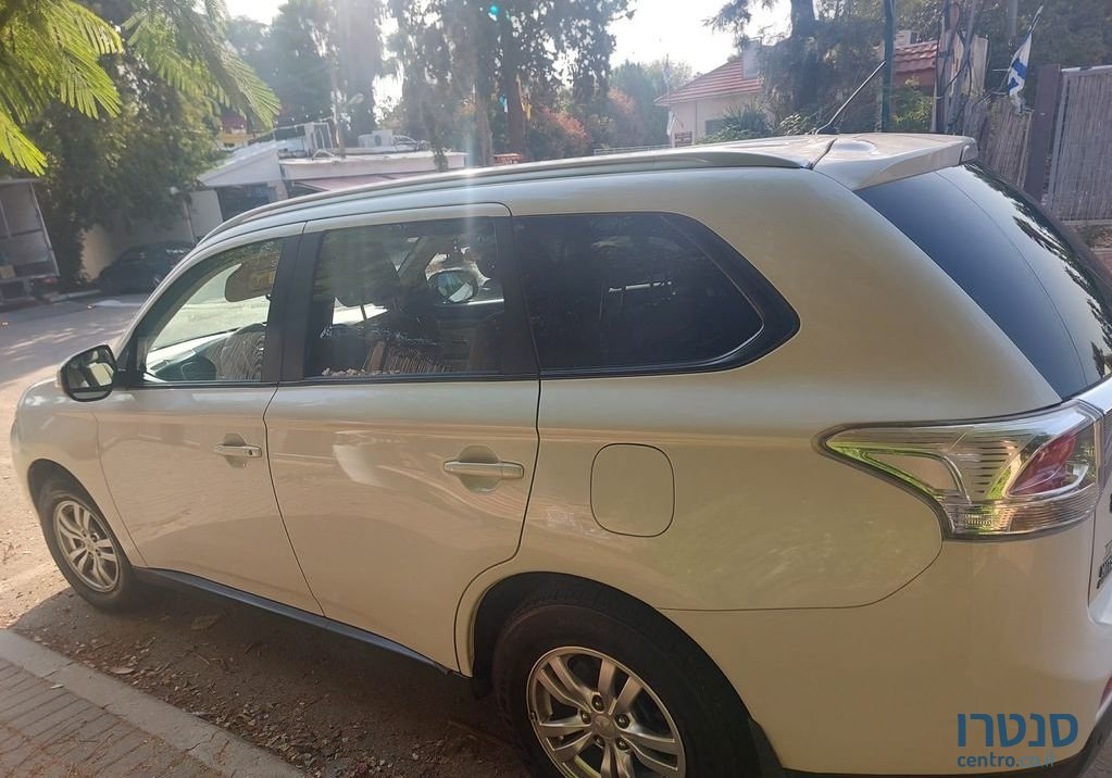 2014' Mitsubishi Outlander מיצובישי אאוטלנדר photo #1