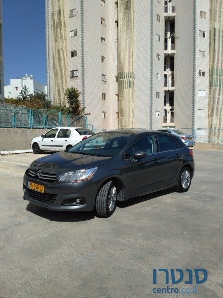 2013' Citroen C4 photo #1