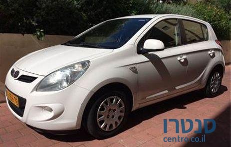 2012' Hyundai i20 יונדאי photo #1
