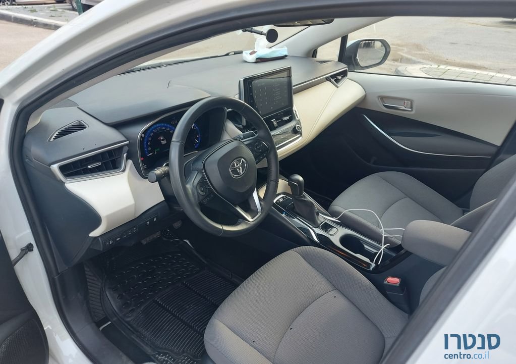 2020' Toyota Corolla טויוטה קורולה photo #3