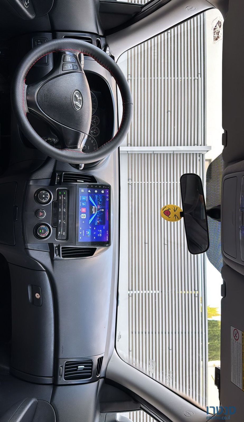 2011' Hyundai i30 יונדאי photo #2