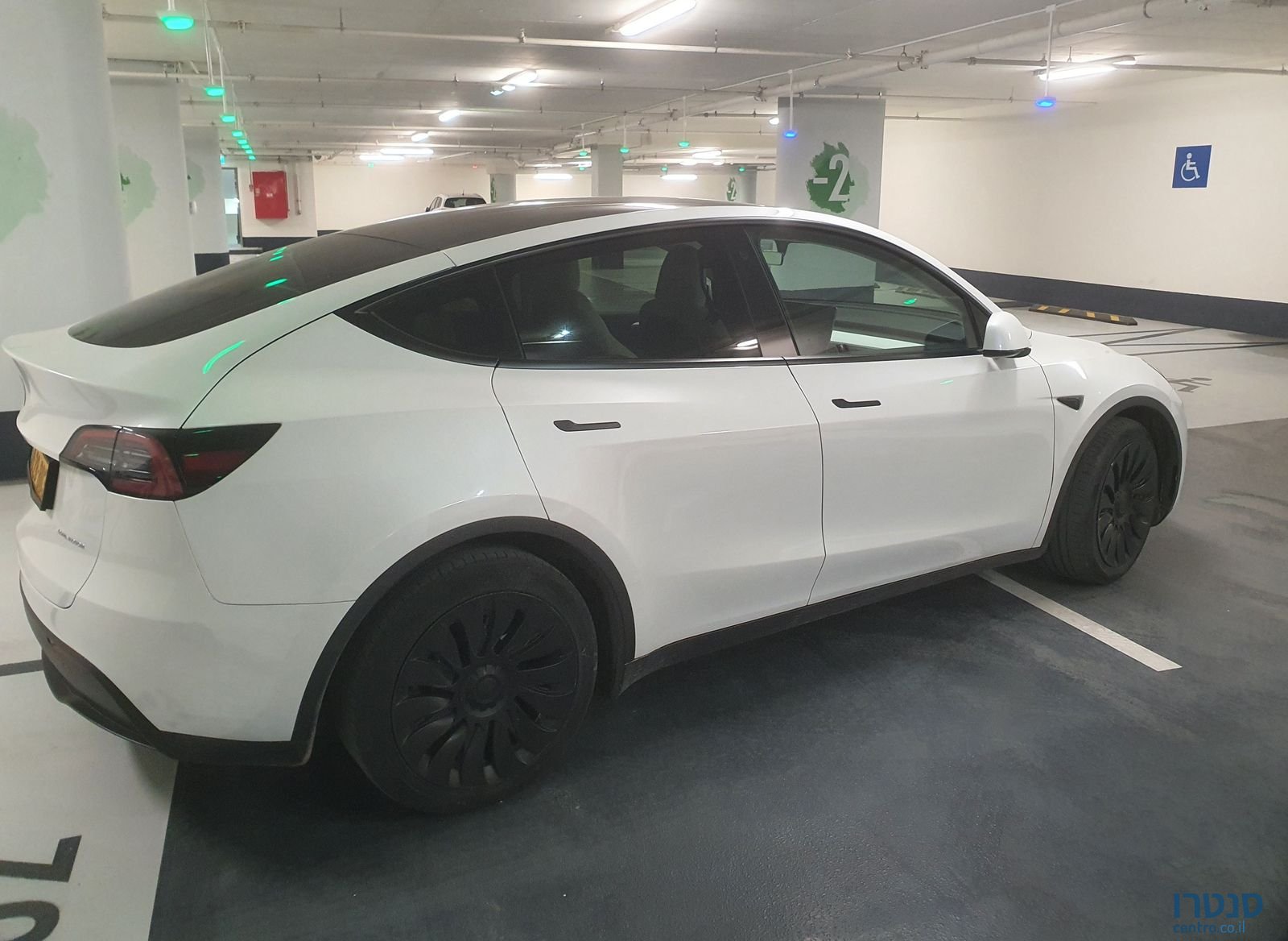 2023' Tesla Model Y טסלה מודל Y photo #2