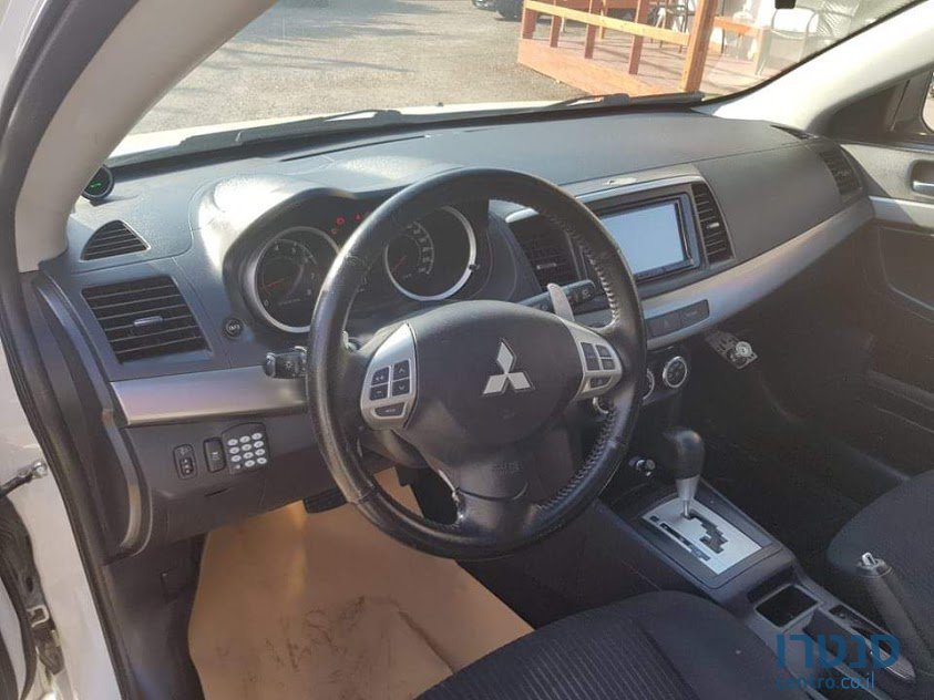 2015' Mitsubishi Lancer X Sportback photo #3