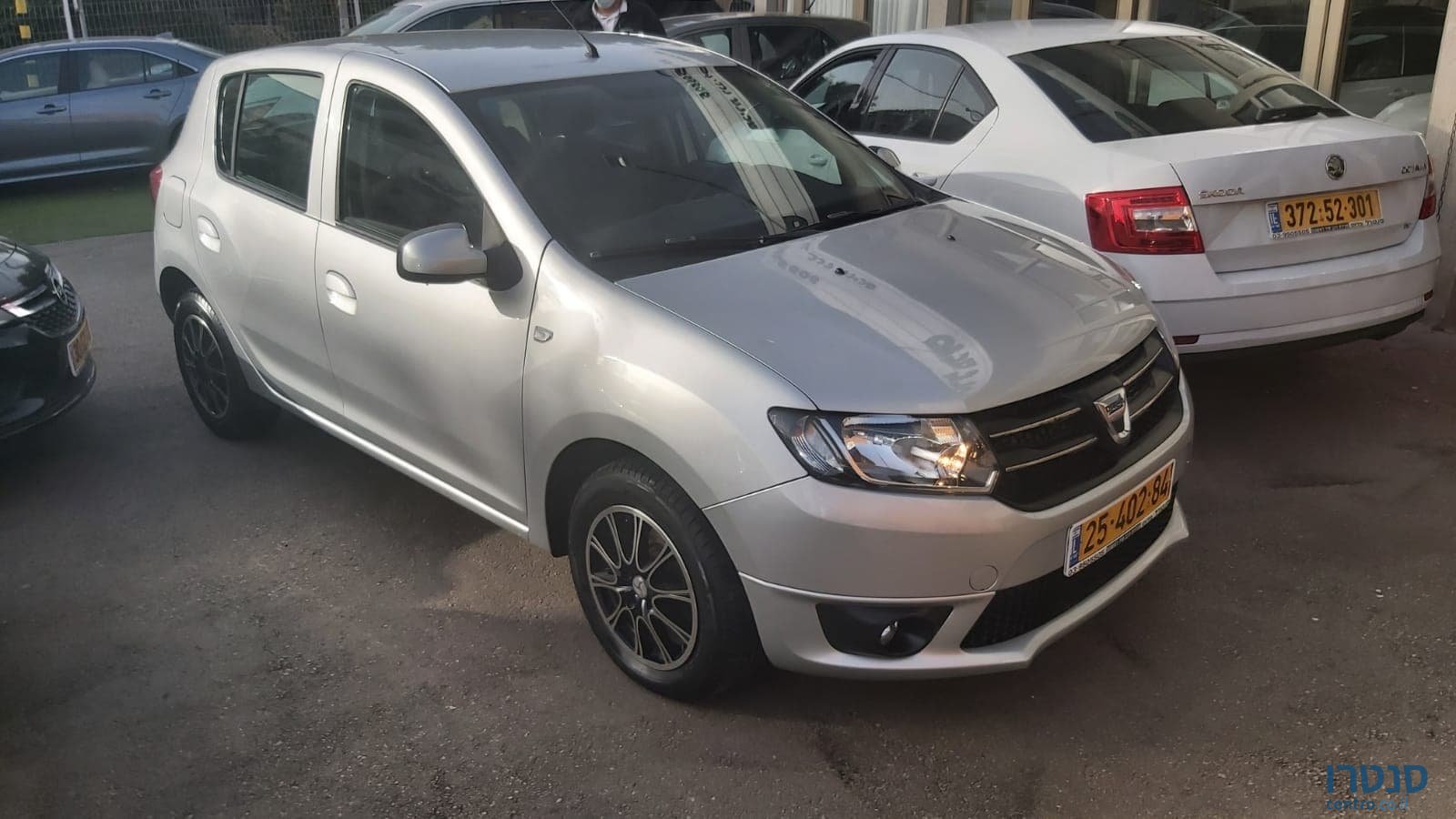 2017' Dacia Sandero photo #1