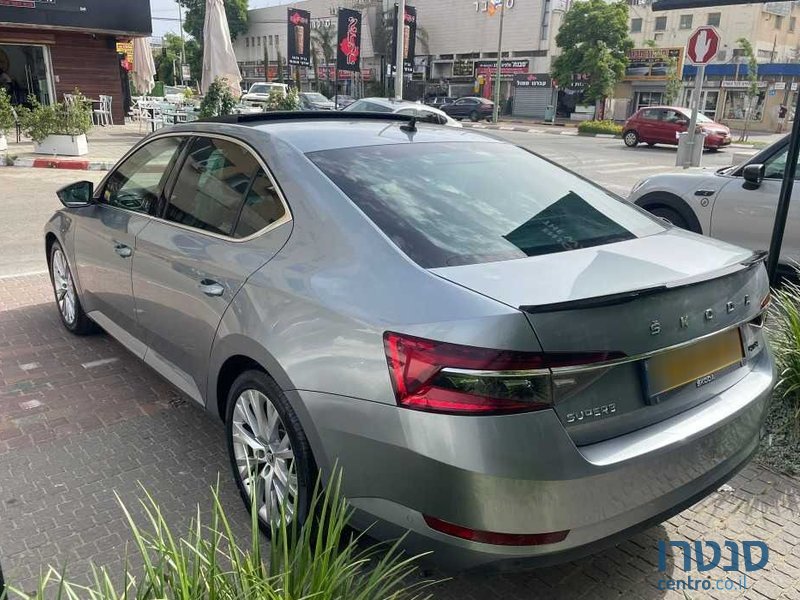 2020' Skoda Superb סקודה סופרב photo #2