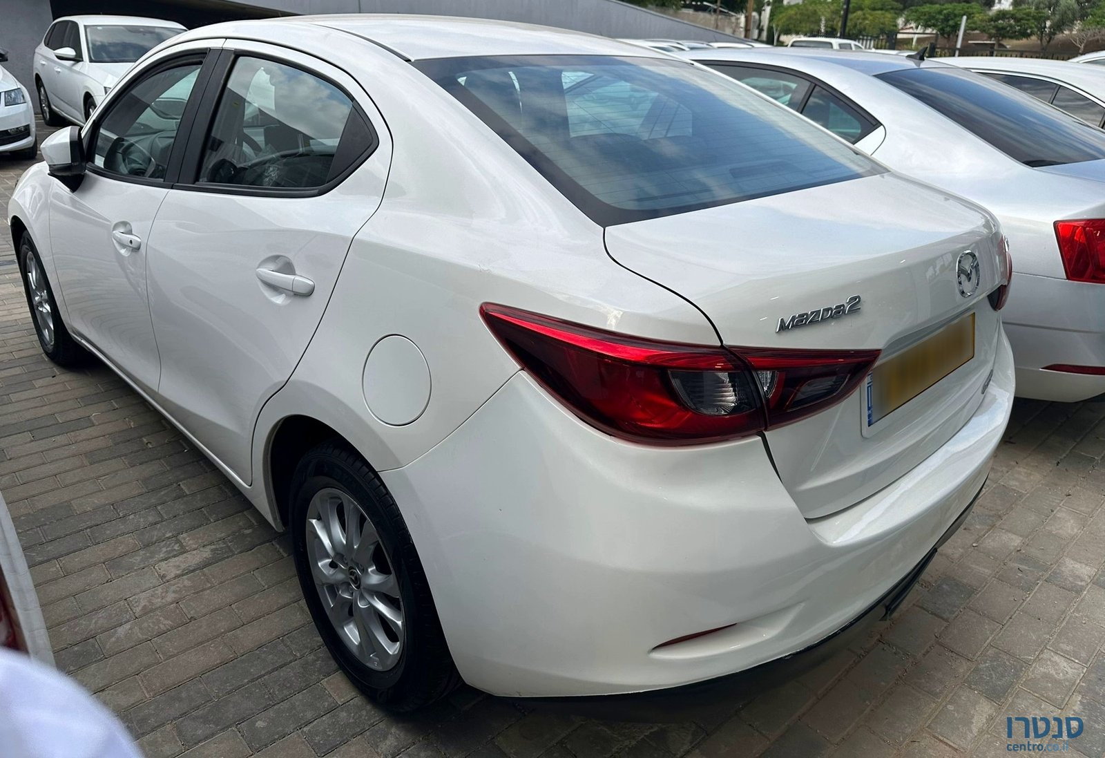 2020' Mazda 2 photo #3