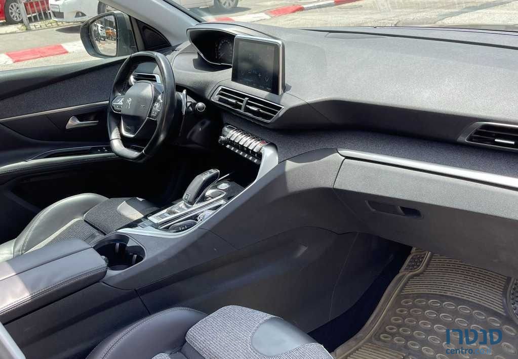 2019' Peugeot 3008 פיג'ו photo #6