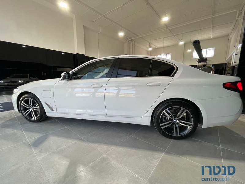 2022' BMW 5 Series ב.מ.וו סדרה 5 photo #5