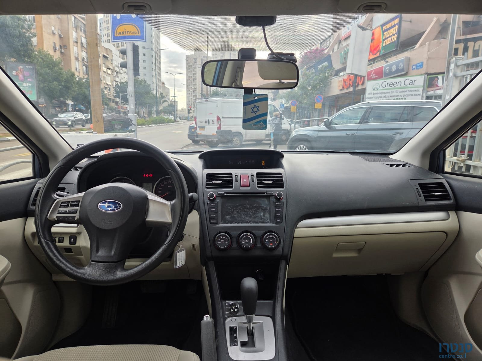 2015' Subaru XV photo #2