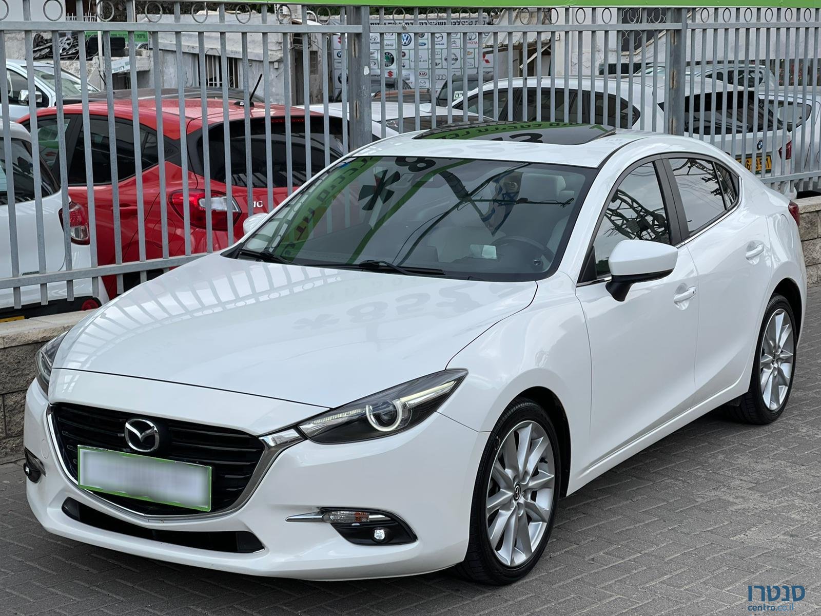 2018' Mazda 3 photo #1