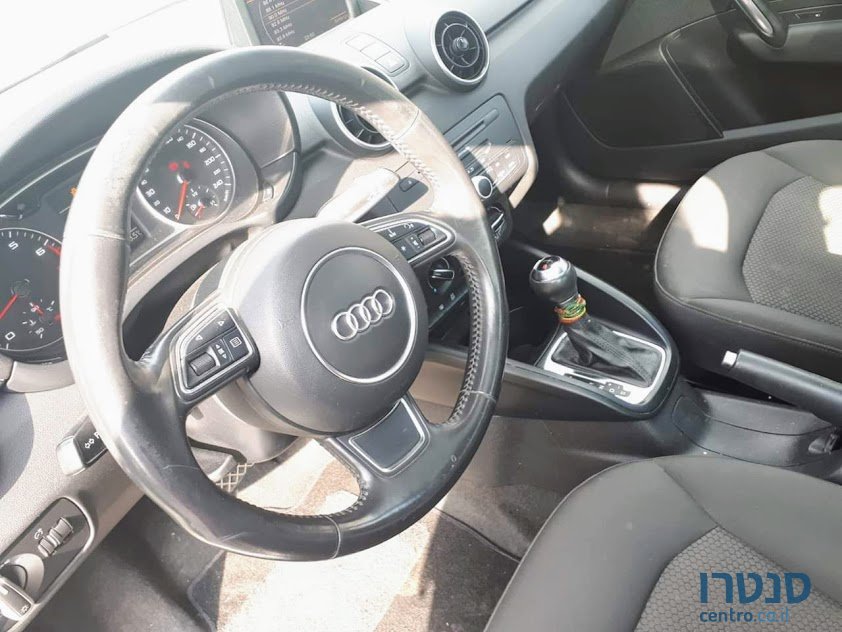 2013' Audi A1 photo #4