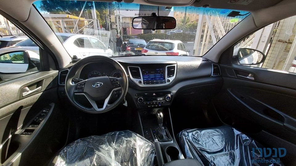 2016' Hyundai Tucson photo #3