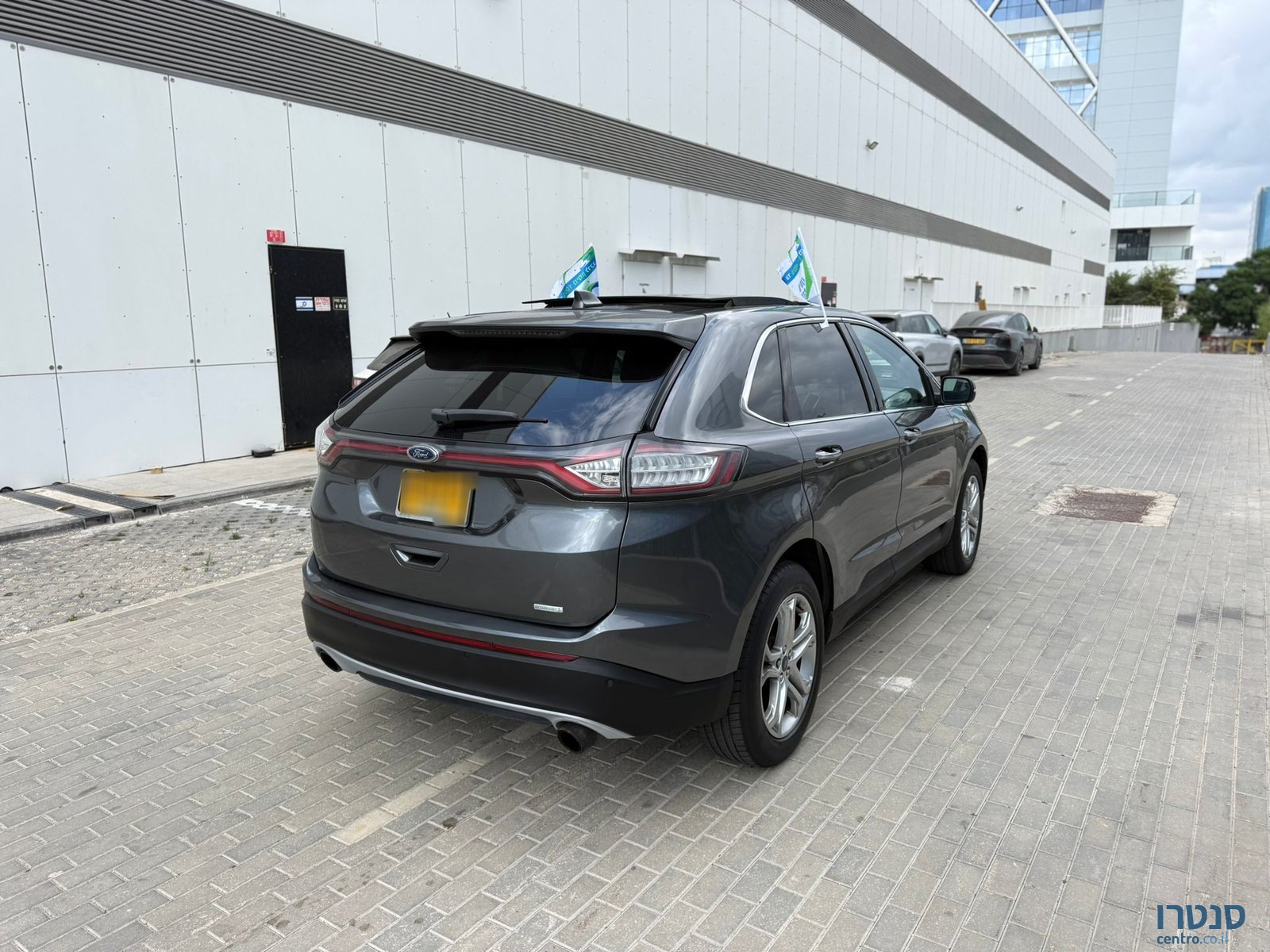 2016' Ford Edge photo #4