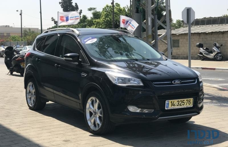 2014' Ford Kuga photo #1