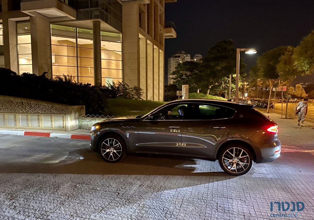 2017' Maserati Levante מזראטי לבנטה photo #6