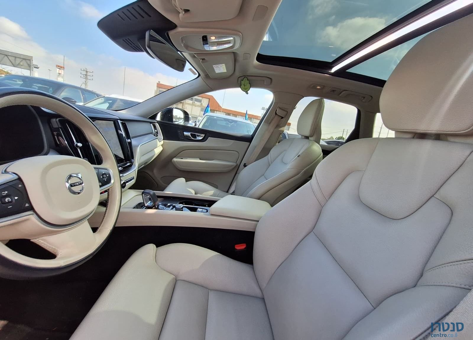 2022' Volvo XC60 וולוו photo #6