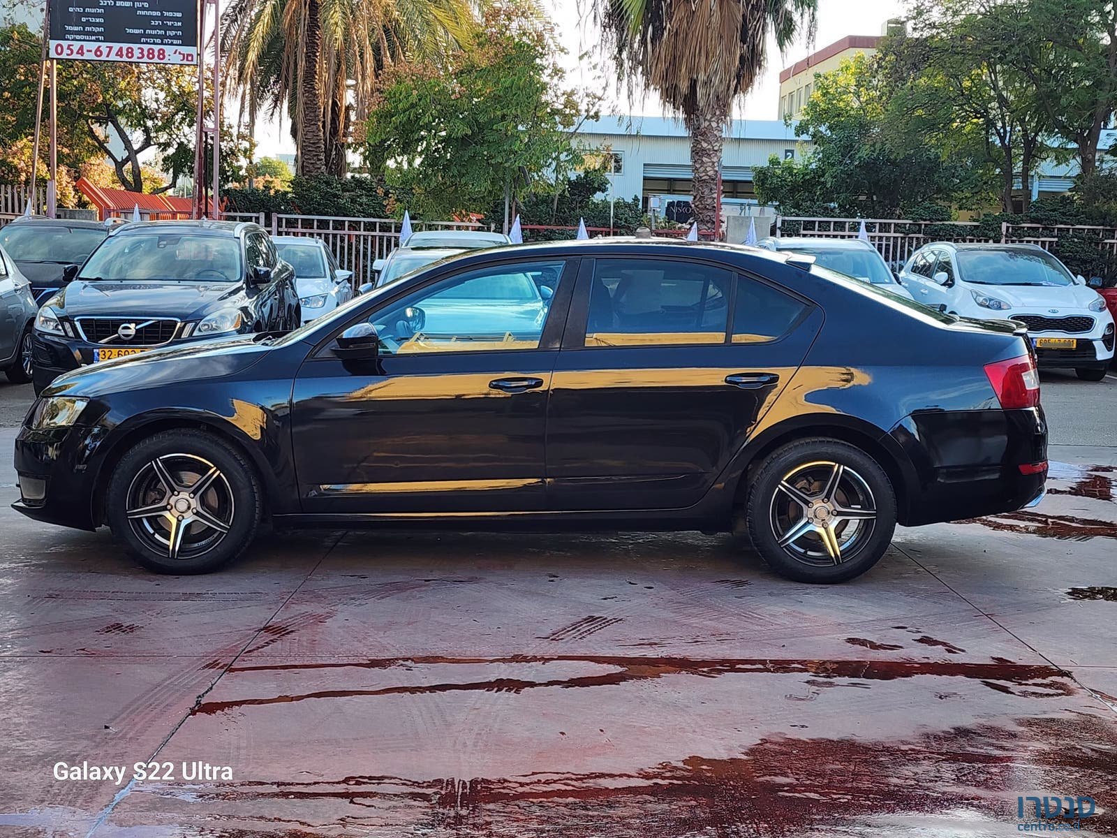 2014' Skoda Octavia photo #4