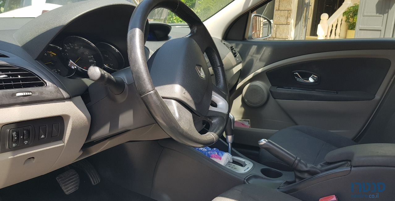 2012' Renault Fluence רנו פלואנס photo #2