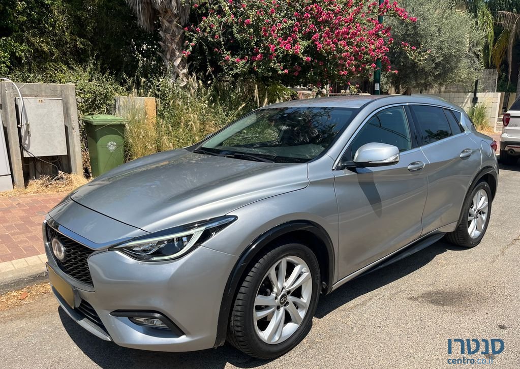 2018' Infiniti Q30 אינפיניטי photo #1