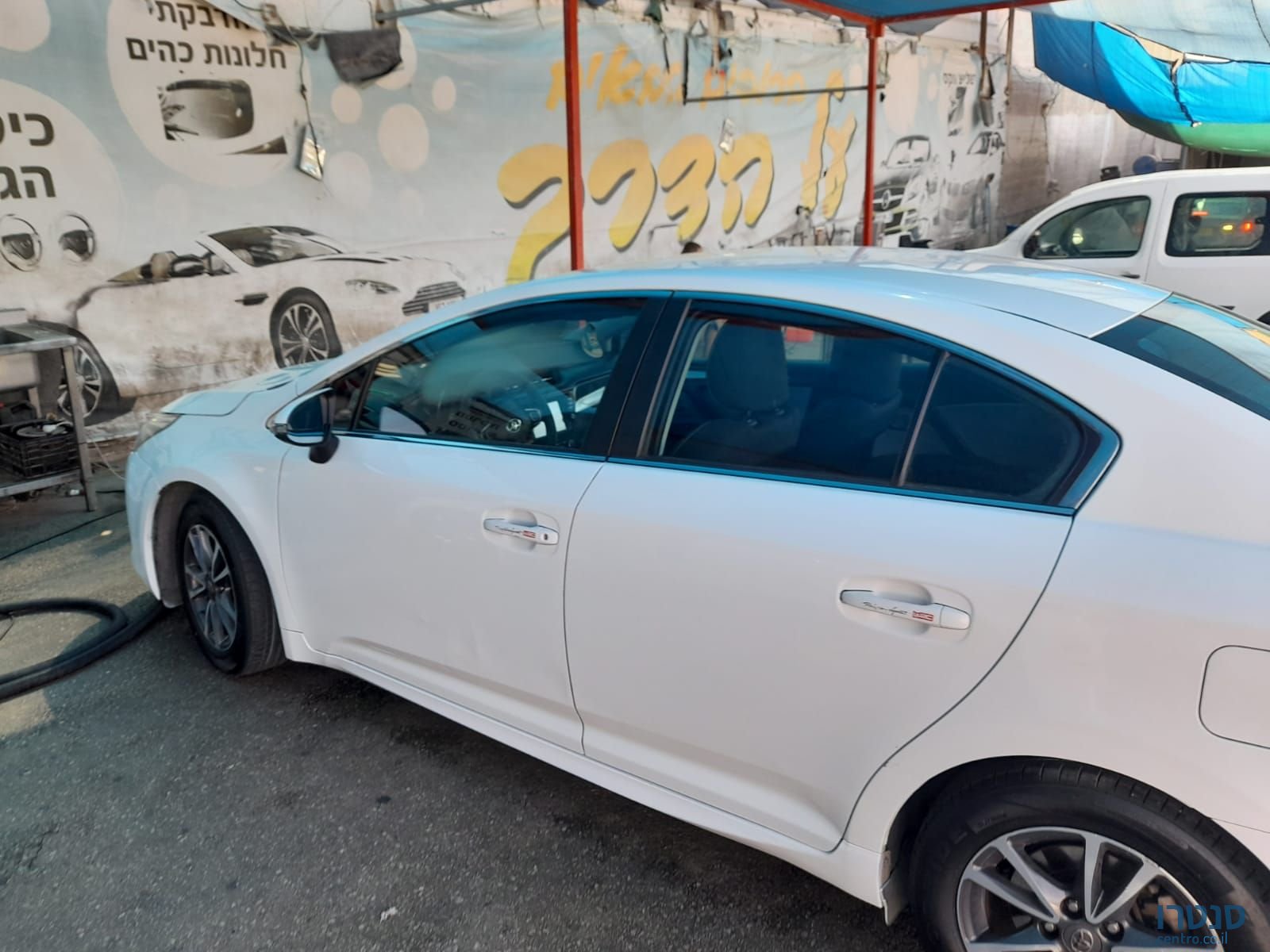 2017' Toyota Avensis טויוטה אונסיס photo #5