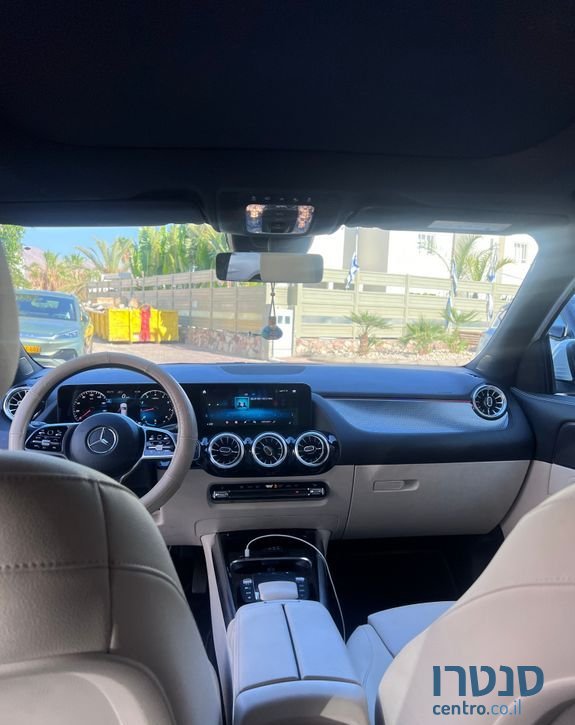 2021' Mercedes-Benz GLA מרצדס photo #6