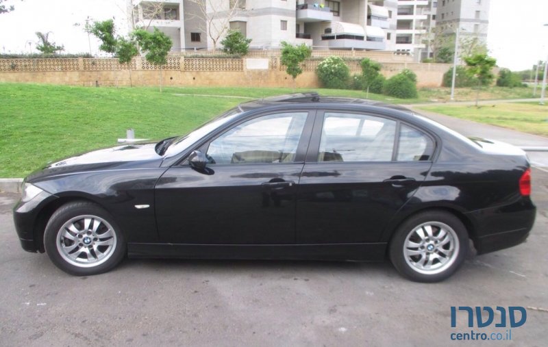 2008' BMW 320 photo #4