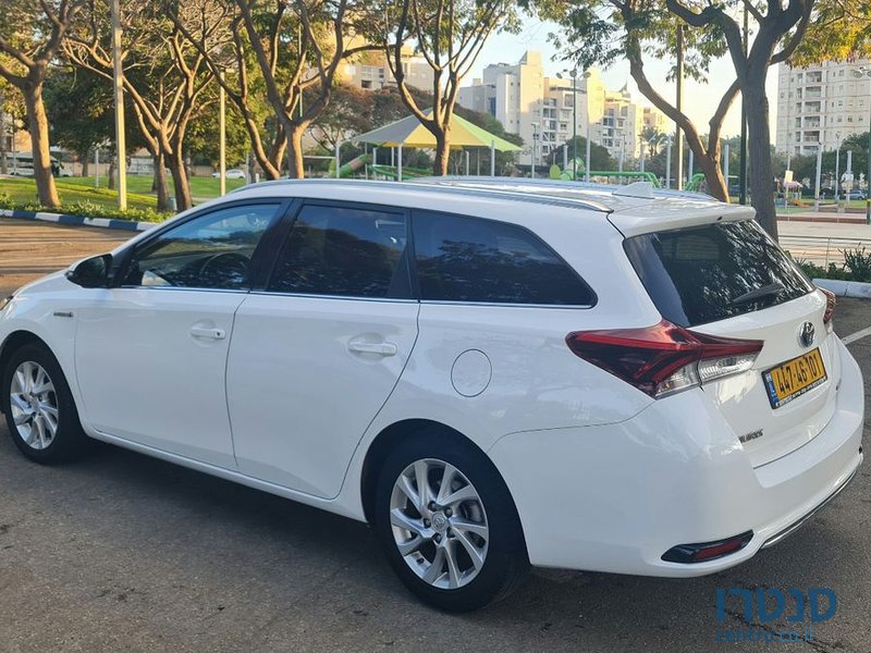 2018' Toyota Auris טויוטה אוריס photo #6