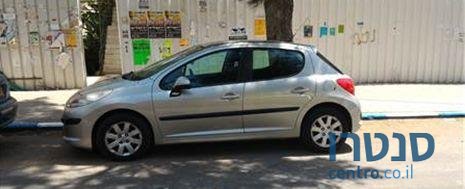 2008' Peugeot 207 פיג'ו photo #2