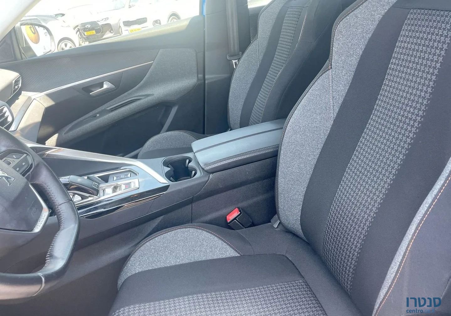 2022' Peugeot 3008 פיג'ו photo #6