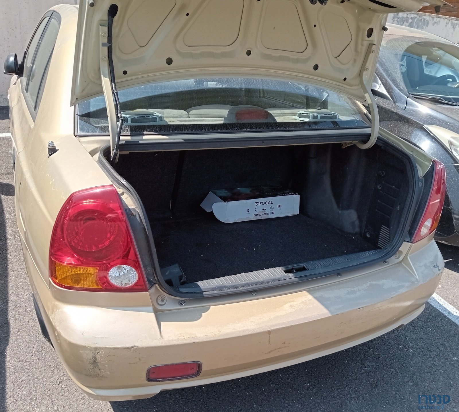 2003' Hyundai Accent 2 поколение photo #6